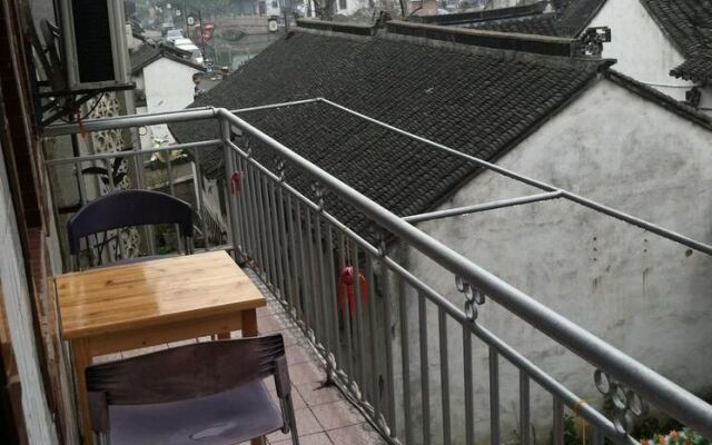 Shenfu Yard Inn