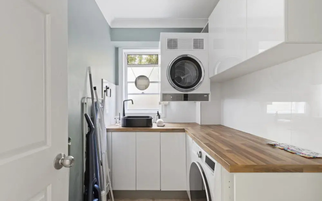 Spacious 3-bed Duplex in Leafy Seaforth