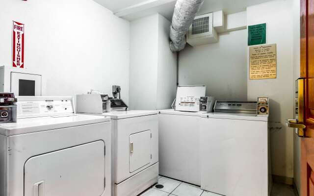 Rodeway Inn & Suites