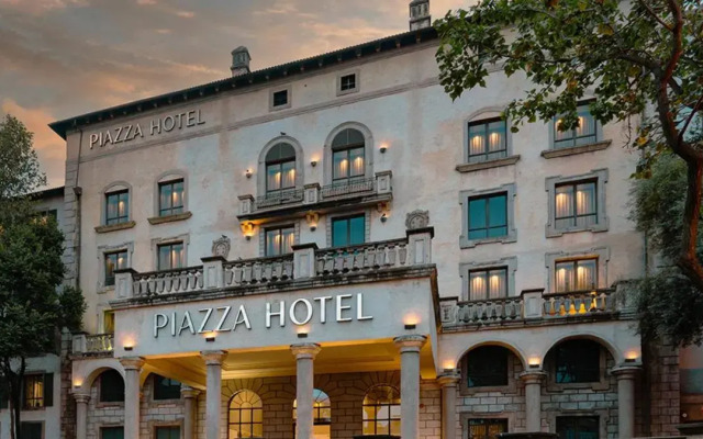 Piazza Hotel Montecasino