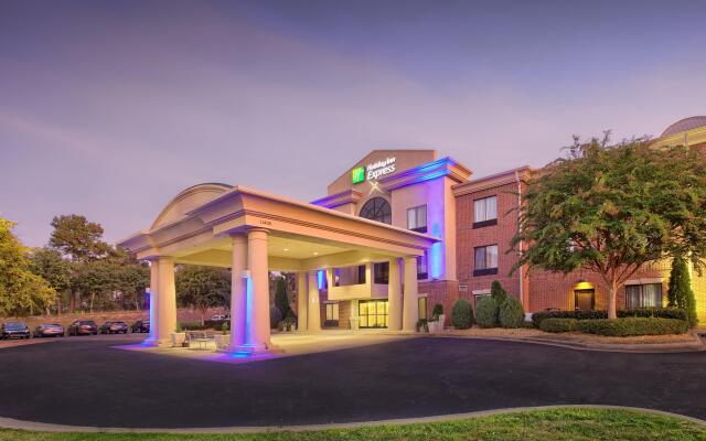 Holiday Inn Express & Suites Raleigh North - Wake Forest, an IHG Hotel