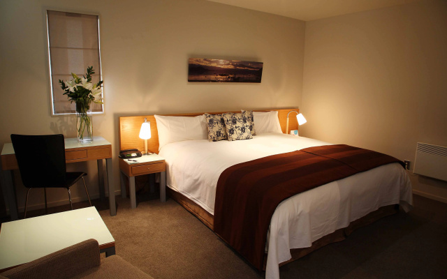 Oakridge Resort Lake Wanaka – Guest Rooms – Wanaka
