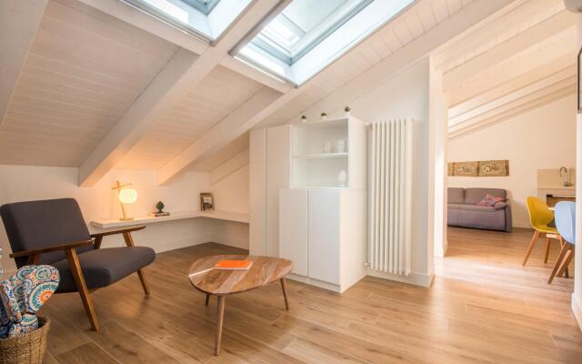 Le Niche Holiday Home With Terrace