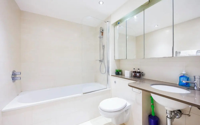 Cosy Corner Apartment Near to Excel