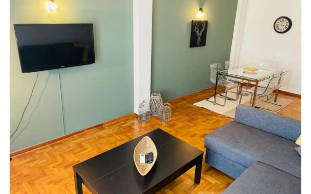 Cozy Apartment in Central Athens - Sleeps 6