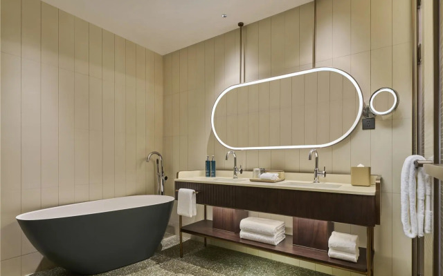 Doubletree by Hilton Shenzhen Bay