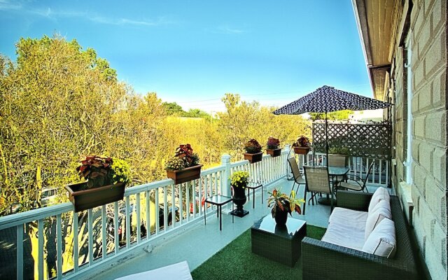 Downtown Savannah Oasis 4 BR 3 BA