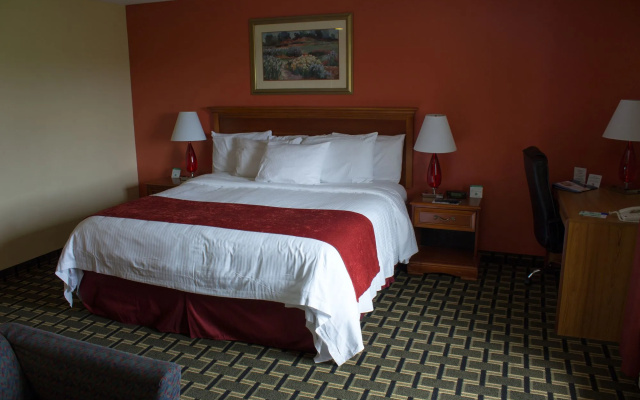 Baymont Inn and Suites Springfield