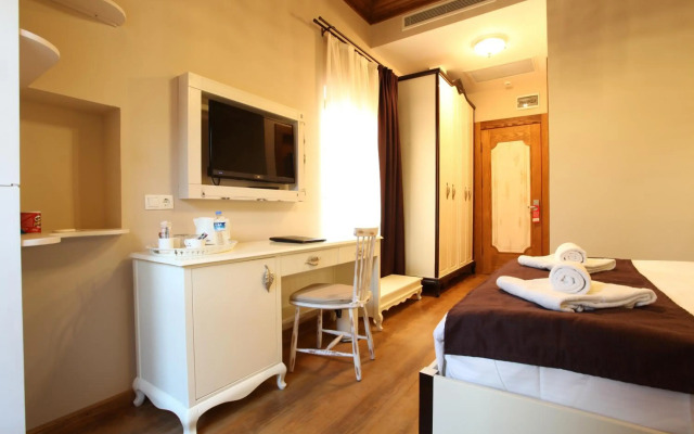 Orchis Hotel