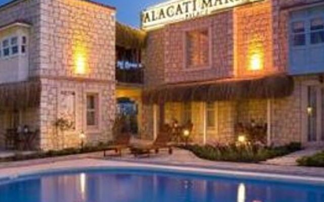Alacati Marina Palace Butik Hotel
