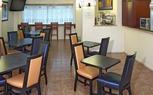 Fairfield Inn & Suites by Marriott San Francisco San Carlos