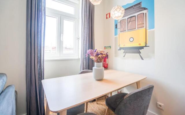 GuestReady - Chic and Vibrant Apt with Stunning Views - Anjos