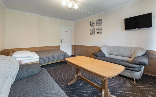 Guest Rooms and Family Apartments