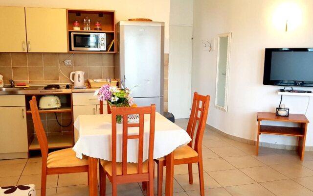 Gregovic Family Apartments