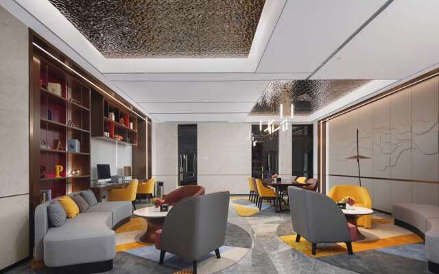 Hampton by Hilton Hebi Railway Station