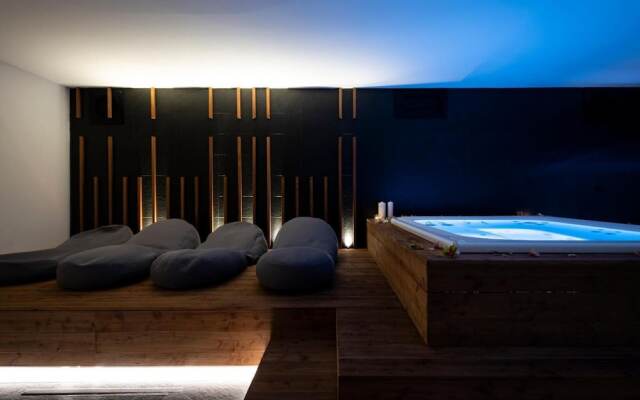 Alkamuri Posh Hotel Spa 109 Suite Superior