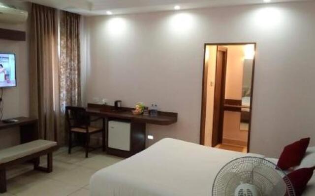 Vels Hotel