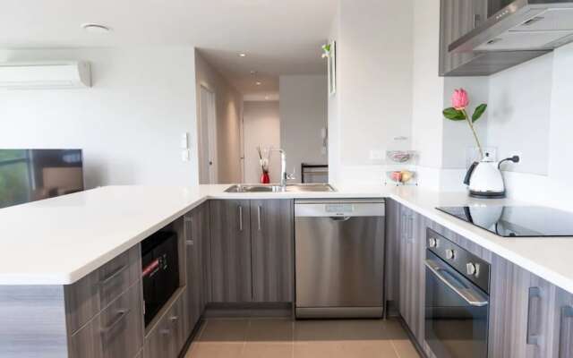 Modern 4 Bedroom Albany Apartment