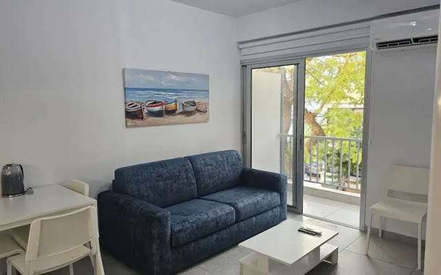 145 NIC - Stay Historia Apartment