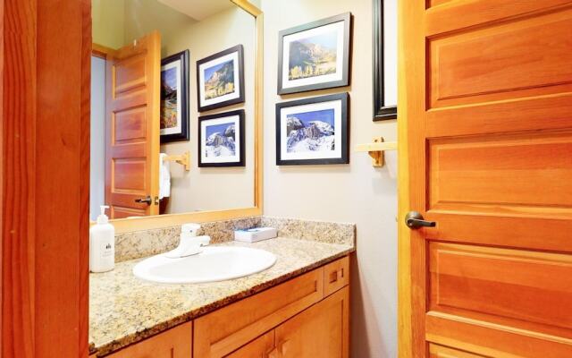 Snowcreek V #997 2 Bedroom Condo by RedAwning