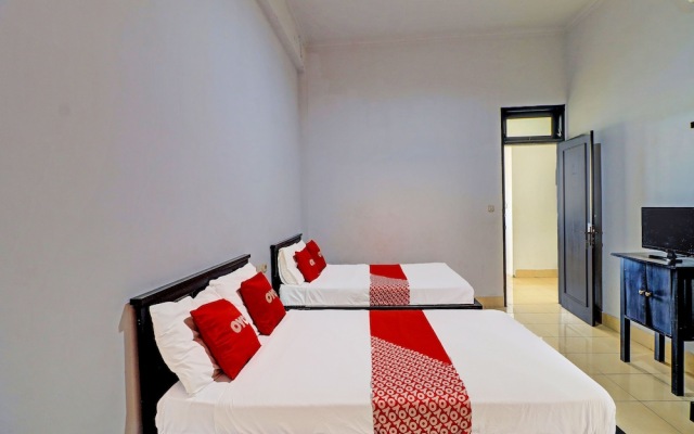OYO 90067 Hotel Nuansa Indah