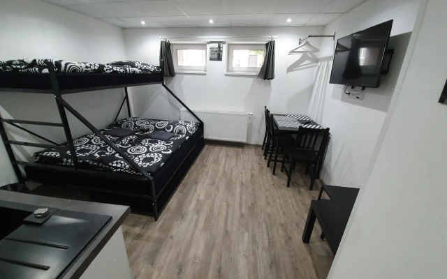 Small Apartments Denisa Business