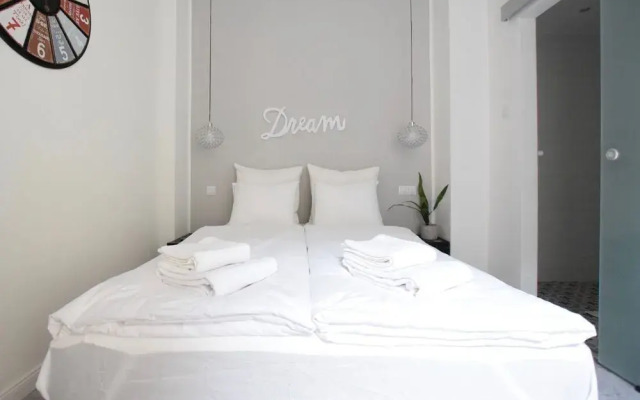 Vaci Street Apartment