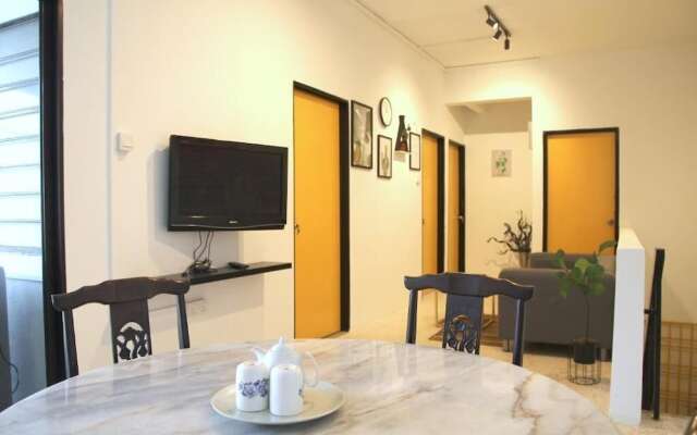 OYO HOME 90647 Mac Inn 94