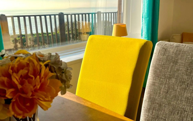 Whitsand Bay Chalet