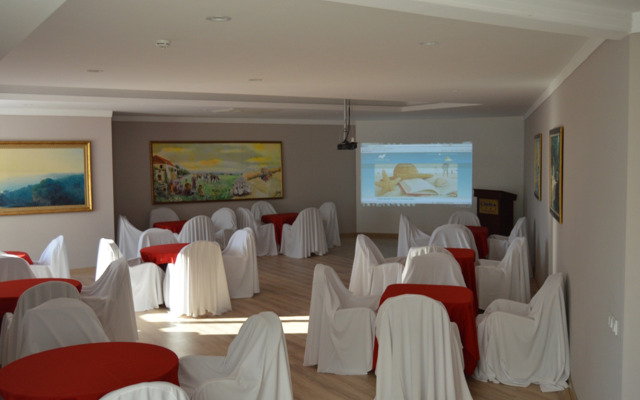 Linda Resort Hotel