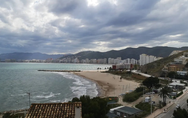 Apartment With Panoramic Frontal Sea Views