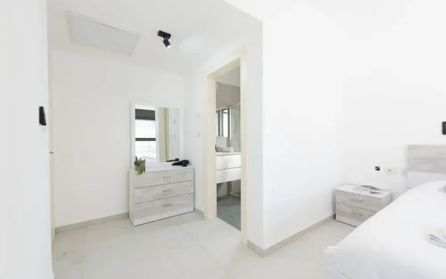 PORT CITY HAIFA-3 Bdrms BAY VIEW Luxury