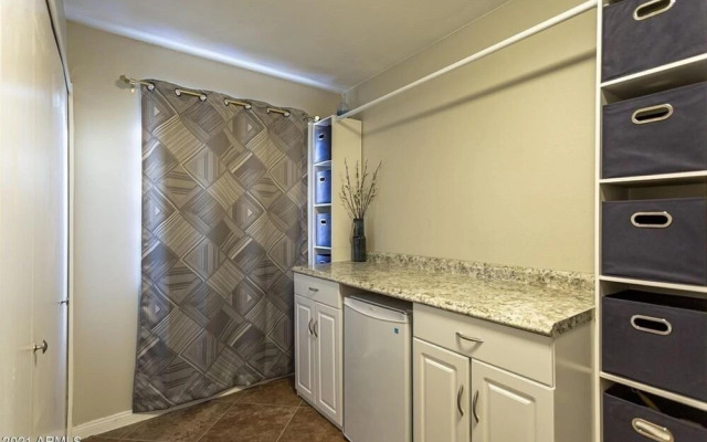 Casa Sunset 4 Bedroom Home by RedAwning