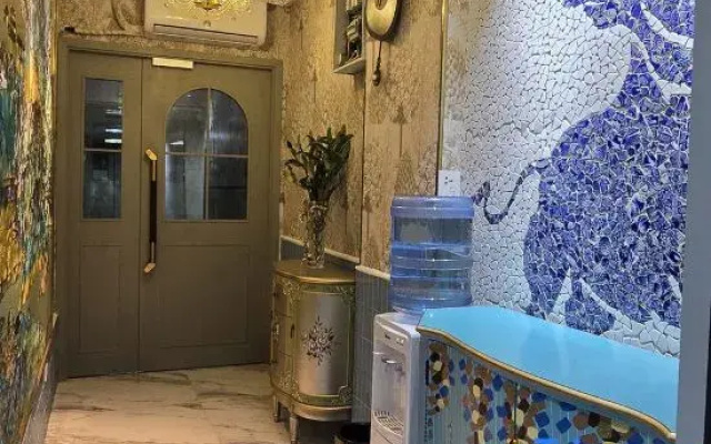 Hong Kong A11 Hostel (Tsim Sha Tsui Station Exit A)