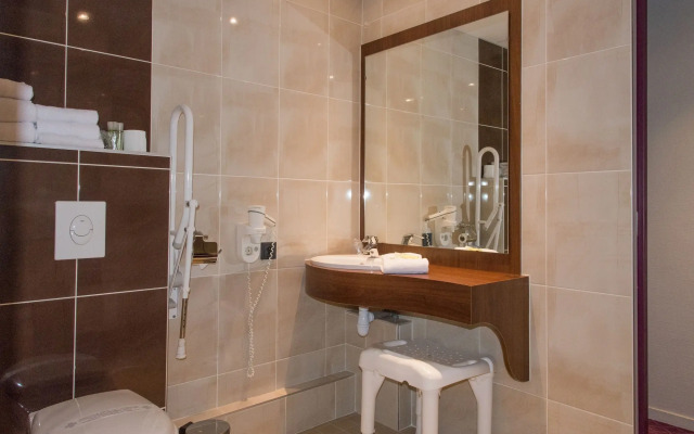 Brit Hotel Tours Sud - Le Cheops