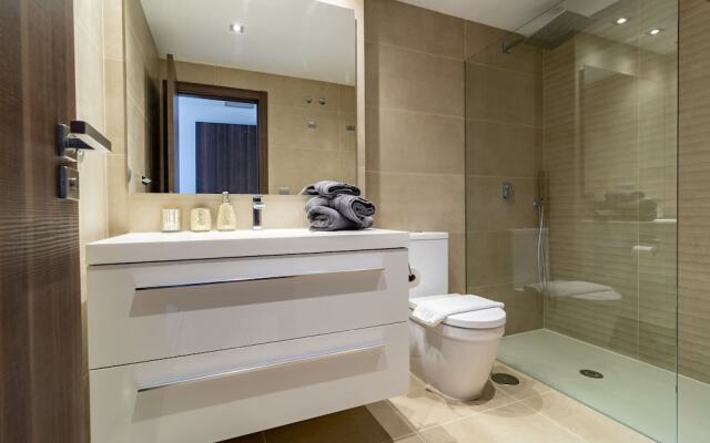 AE8 - Luxury 3 bedroom apartment in San Pedro