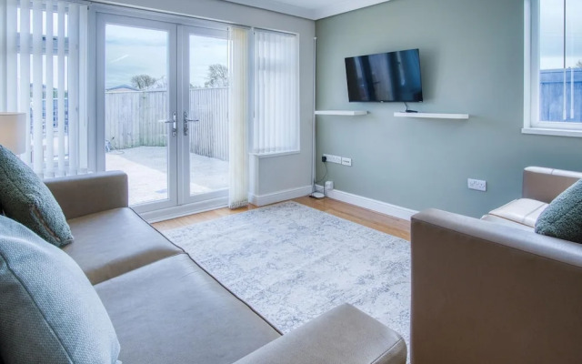 Ridgeway Hideaway - 1 Bedroom Holiday Home - Manorbier