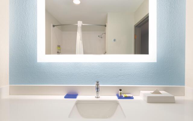 Holiday Inn Express Hotel & Suites Lavonia by IHG