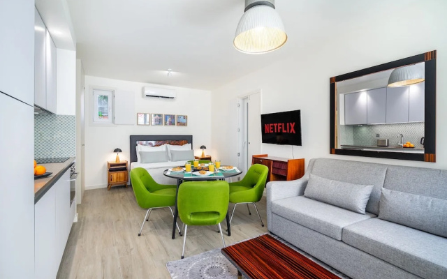 Intendente Modern Stays