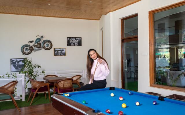 Coral Resort and Spa, Centrally Heated Mountain Side Resort, Manali