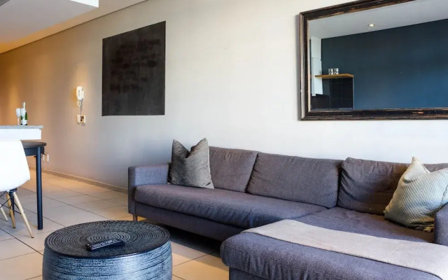 De Waterkant Studio Apartment - Fully Furnished and Equipped