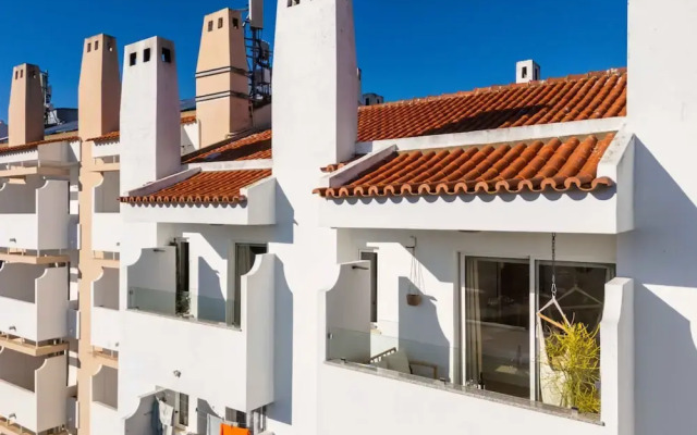 Montechoro Sea View 3 Bedroom Apartment