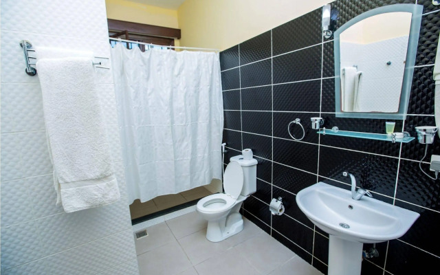 Best Western Jangwani Sea Breeze Hotel