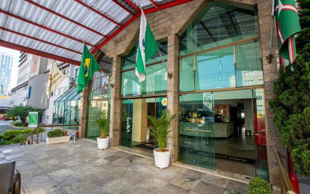 Hotel Golden Park Curitiba by Nacional Inn