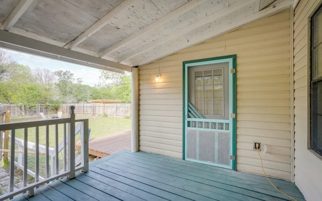 Kerrville Vacation Rental Across From River Trail!