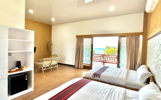 Bayview Beach Resort East Lombok
