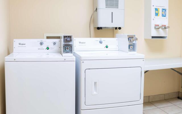 Best Western Plus Richmond Hill Inn