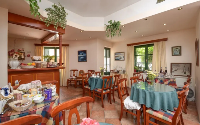 Apollon Hotel