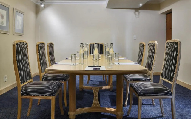 Peninsula All-Suite Hotel by Dream Resorts