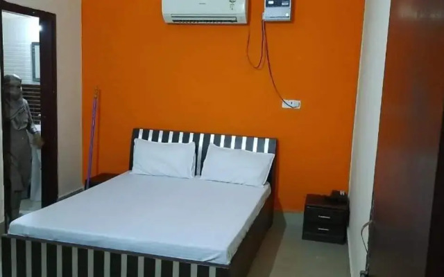 OYO 82321 Hotel Dream